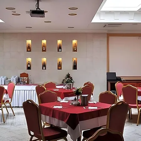 Hotel Koedmoen 4*